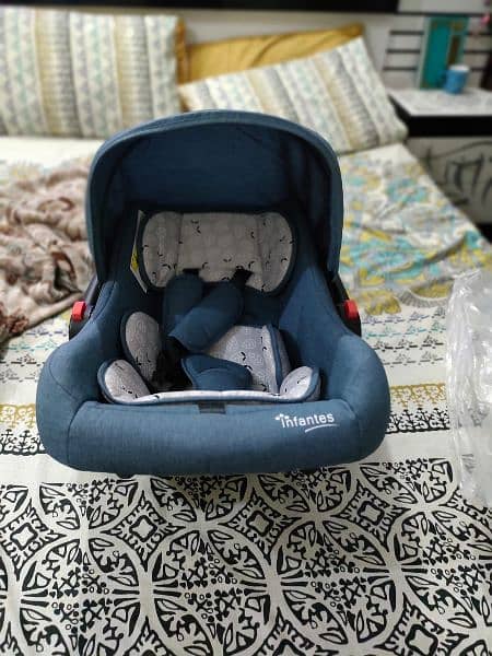 baby carrycot 0