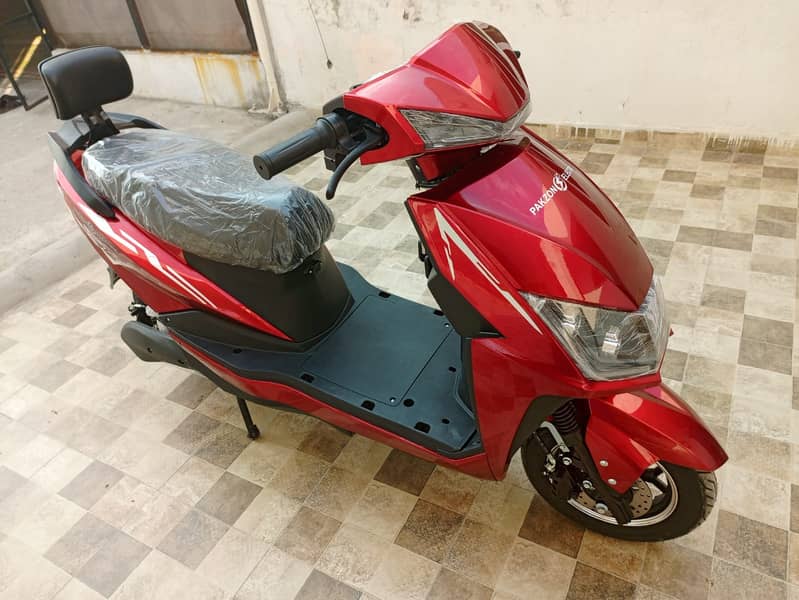 Pakzon Electric Scooty PES - 70L  With In Different Colours 3