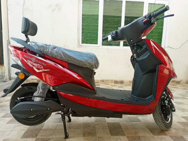 Pakzon Electric Scooty PES - 70L  With In Different Colours 4