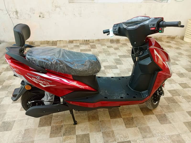 Pakzon Electric Scooty PES - 70L  With In Different Colours 6