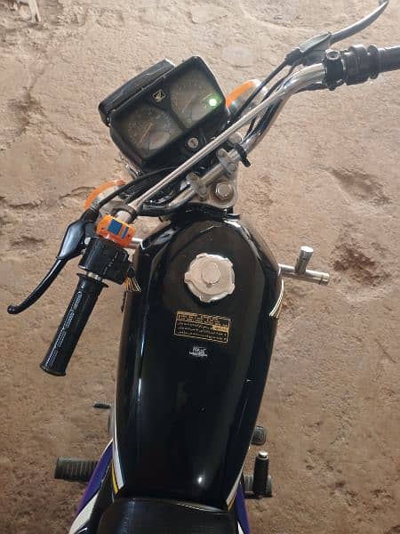 Honda 125 20 model.  wtsap 0304=9061980 4