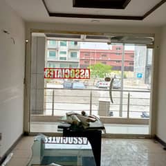 265 Sq-ft front back open shop for rent in hub Commercial