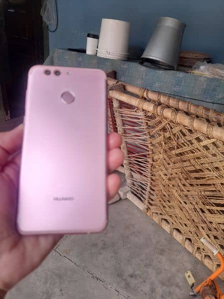 Huawei Nova 2 plus 4/128 4