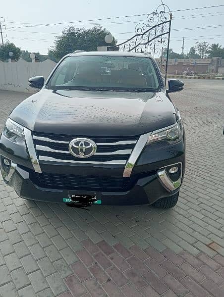 Toyota Fortuner 2018 1