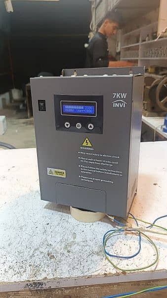 Pure Sine ware Off Grid inverter 7Kw. 4