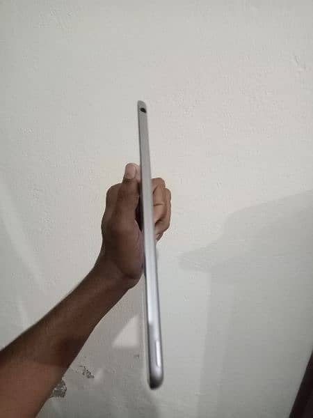 iPad air2 4