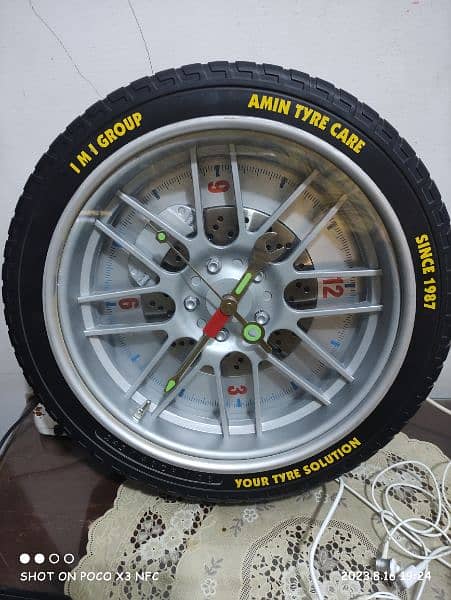 tyre wall clock 0