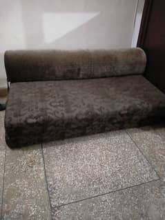 Molty foam sofa cumbed