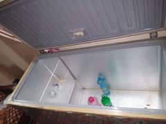 اس میں کوئی قسم کا مسلا نہیں ہے ok freezer urgent for sale 0