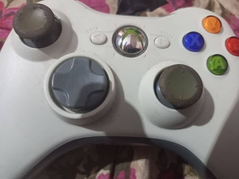 PC laptop and Xbox controller 1