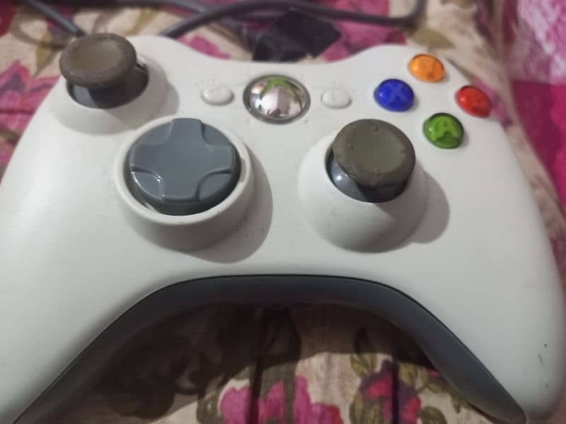 PC laptop and Xbox controller 2