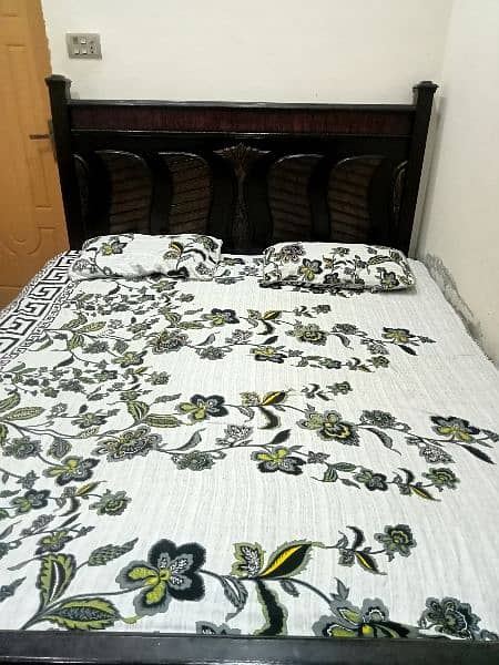 wood Bedset 6 × 5.30 with good condition 4