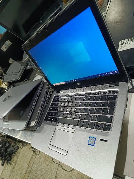 hp elite book820 g4 i5 7th ddr4 8gb ram 128gb ssd m2 500gb sata chargr 1