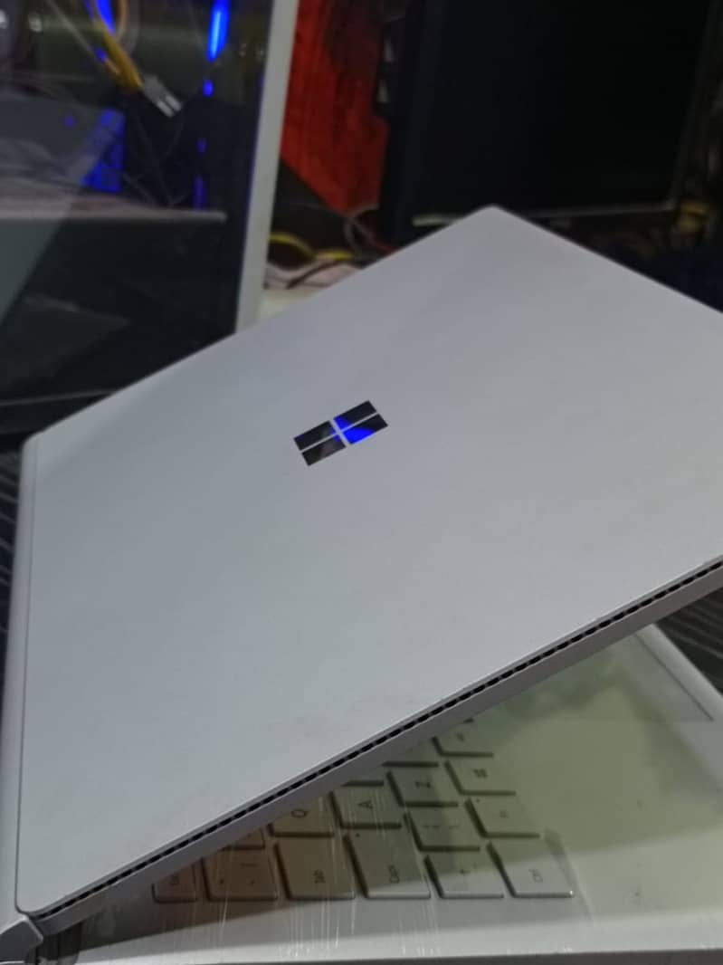 Microsoft Surface Book 1 2