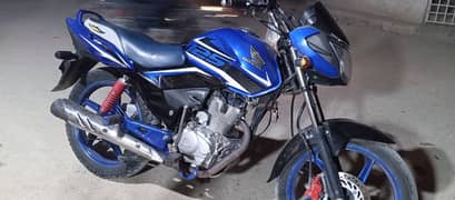 CB 125F