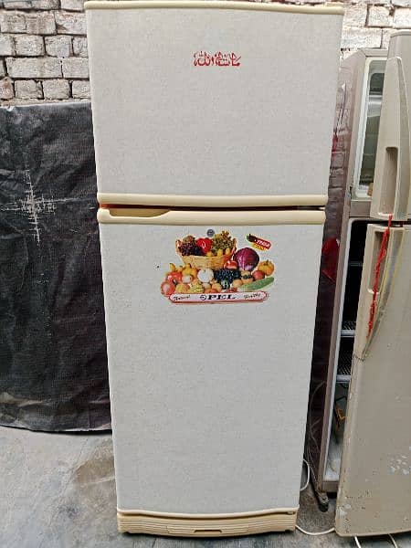 pel full size refrigerator 0