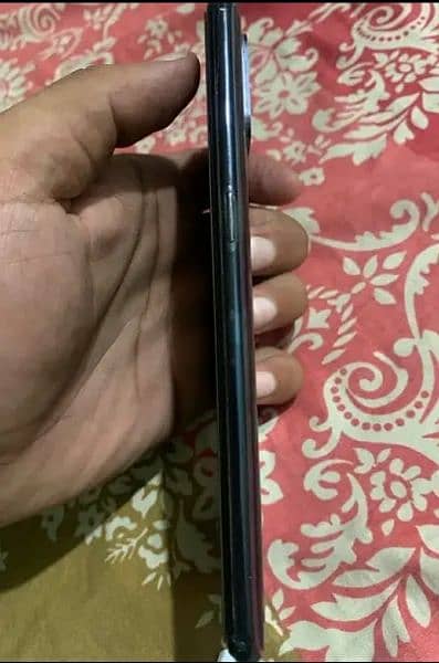 OnePlus n10 5g 6/128 bilkull fresh hai scratchless hai . 0