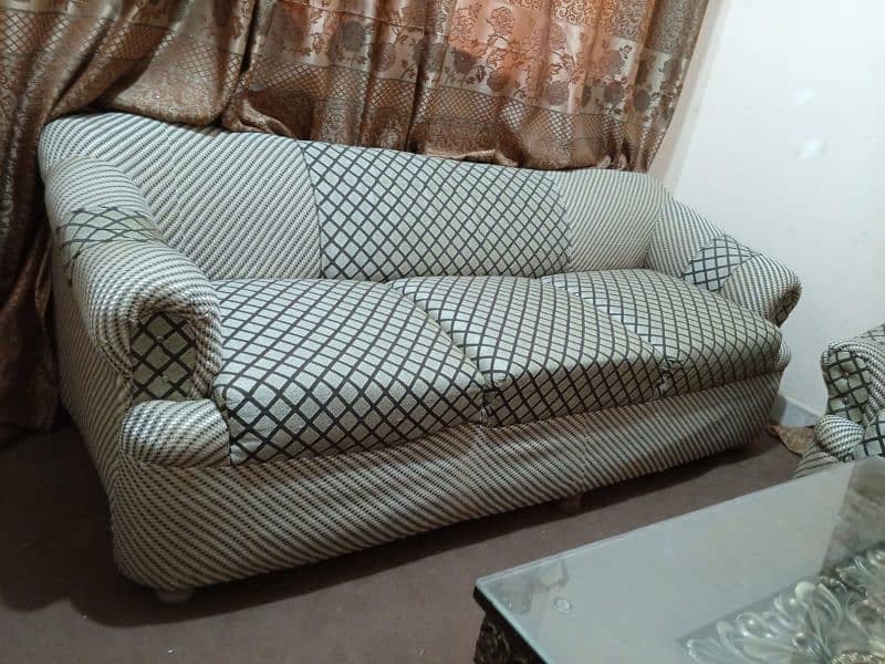 5 Seater Sofa Set In New Condition with Cheap Price . . 1