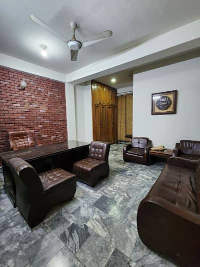 A furnished office space on 1st floor on Murree Rd faizabad