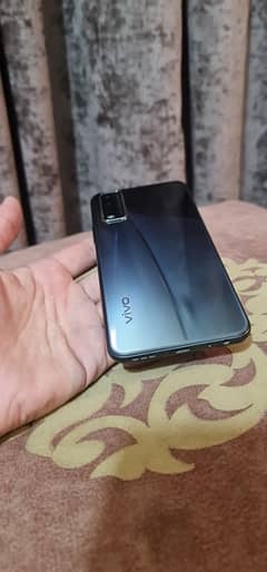 Vivo y20