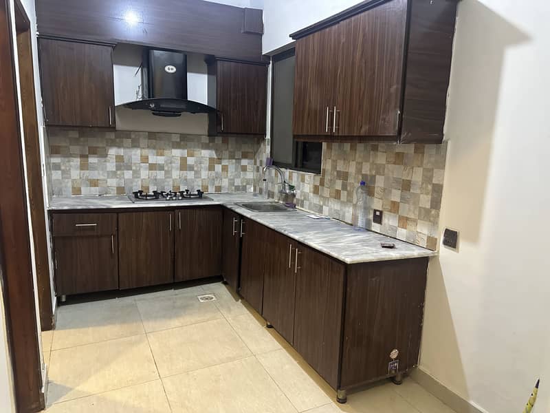 1650 sq ft 3 bed apartment Defence Residency Block 15 DHA 2 Islamabad for rent 1