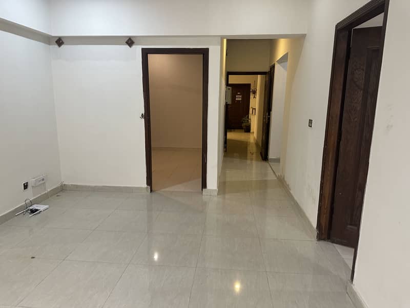 1650 sq ft 3 bed apartment Defence Residency Block 15 DHA 2 Islamabad for rent 8