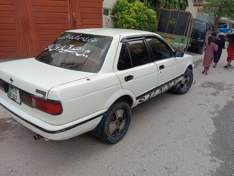 Nissan Sunny 1990 5