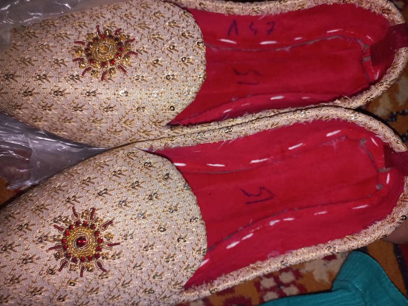 New Sherwani with kulha and khussa 0