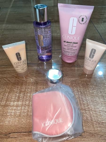 CLINIQUE Moisture Surge 5