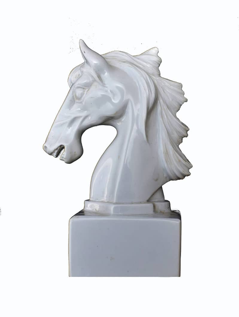 Horse Head Scuplture 3