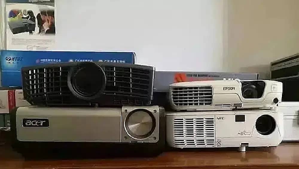 Multimedia Projector 0