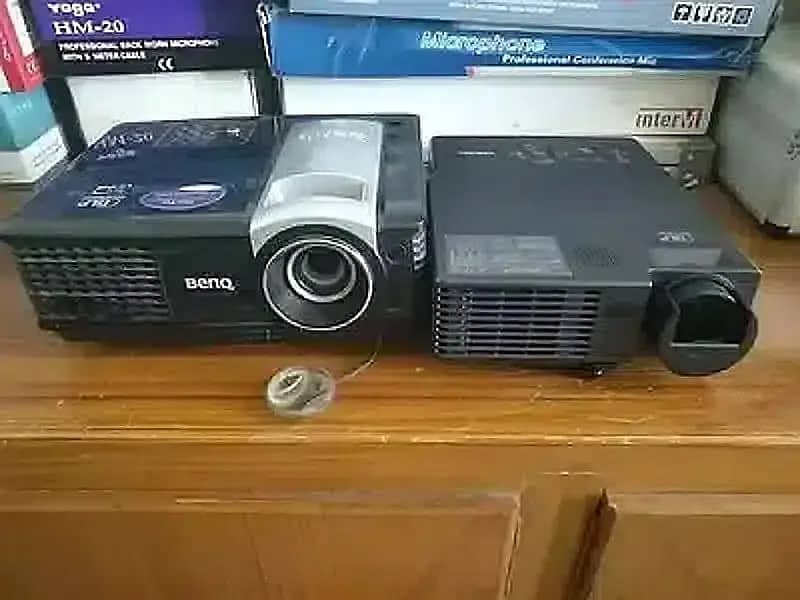 Multimedia Projector 1