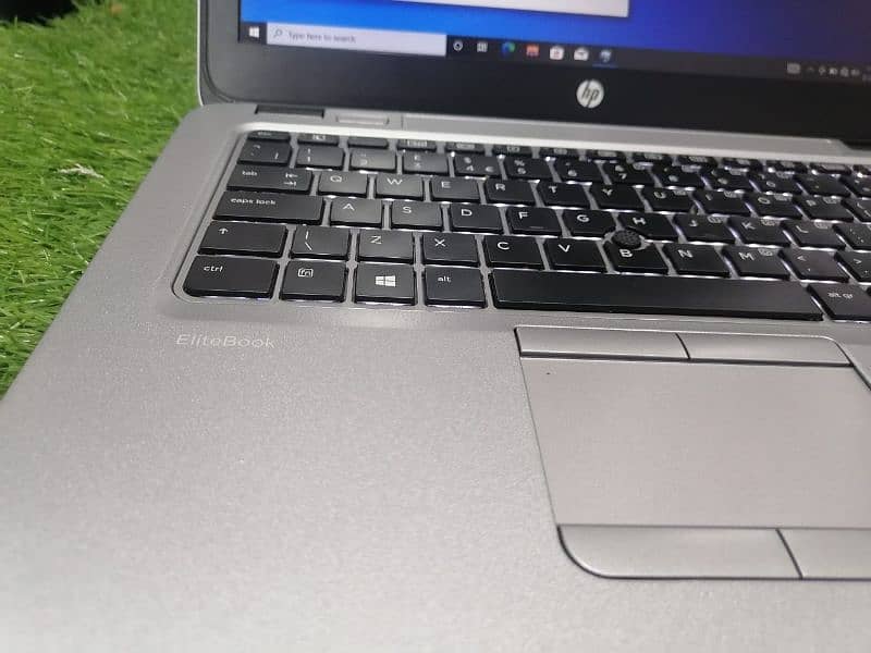 Hp 820 G3 i5 6th Generation 7