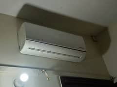 Haier 1 Ton DC Inverter For Sale working in good condition