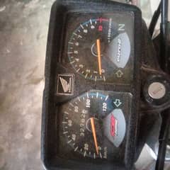 Honda 125 hai ok condition hai double Saman hain