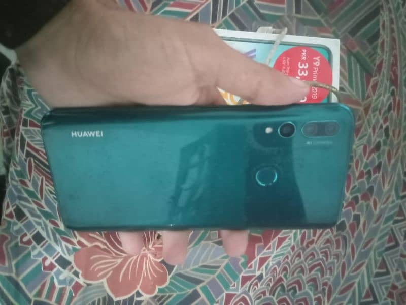 Huawei y9prime with box charger condition 10/10 no Open no repri 3