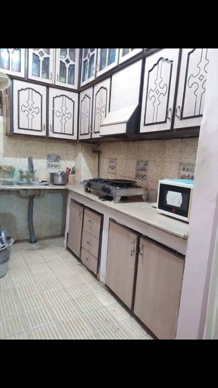 Royal apartment flat 
4rth floor corner roof terrace
2 bed dd
3 attached baths
Excellent condition 
road facing
sub lease
next to 320 feet main road nagan chuwrangi 6