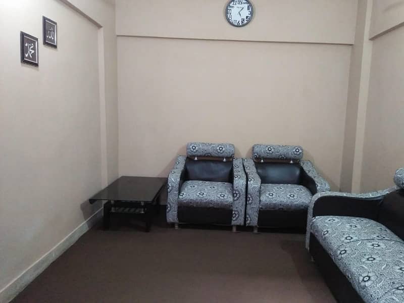 Royal apartment flat 
4rth floor corner roof terrace
2 bed dd
3 attached baths
Excellent condition 
road facing
sub lease
next to 320 feet main road nagan chuwrangi 9