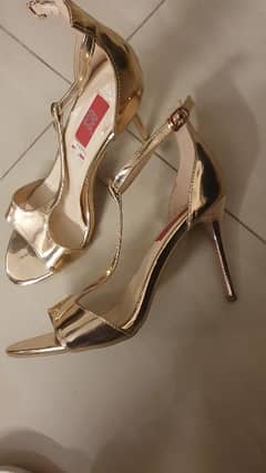 slightly used heels from ECH 0