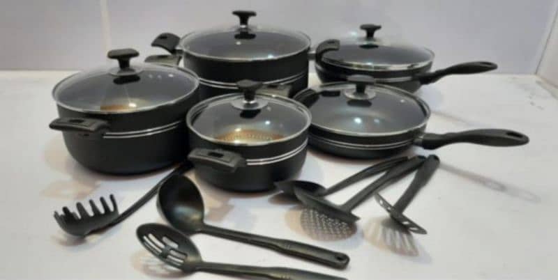 Prestige England Non-stick 16 PC Cookware Set For Sale 1