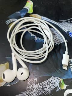 Apple earphones lightning iphone handfree 100% original