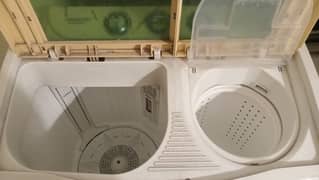 kenwood washing machine with dryer/ spinner