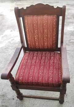 Chair/Wooden