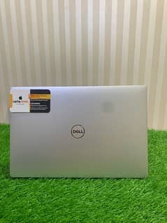 Dell xps series 13” core i5 8th gen 8GB 256GB