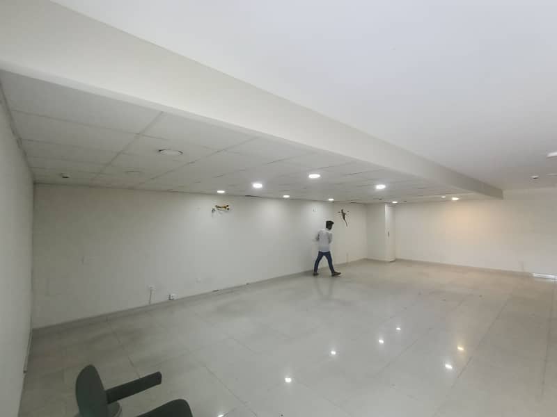 8 Marla Commercial 1st Floor Available For Rent Phase 3 DHA 0