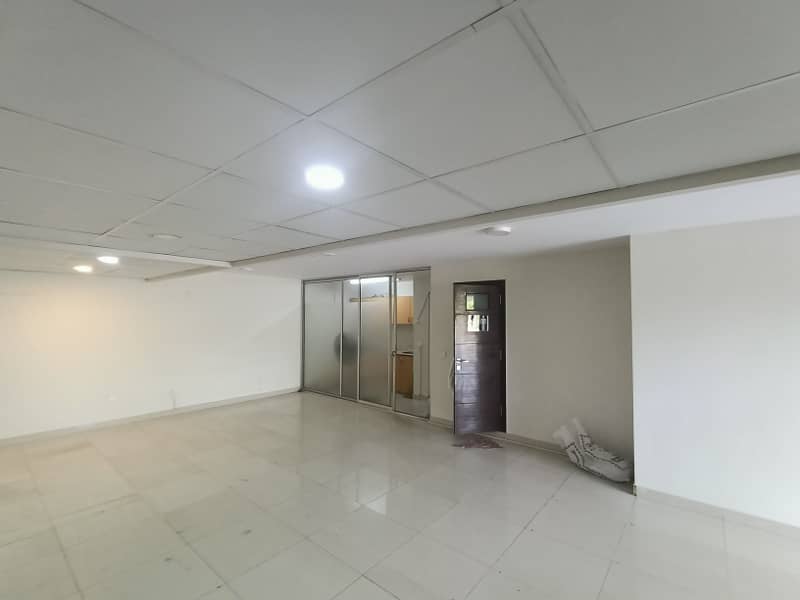 8 Marla Commercial 1st Floor Available For Rent Phase 3 DHA 1