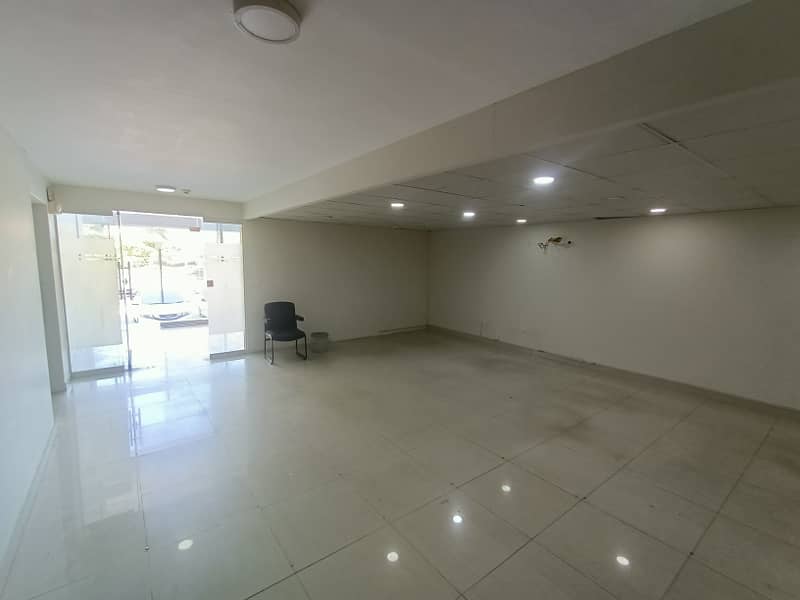 8 Marla Commercial 1st Floor Available For Rent Phase 3 DHA 4