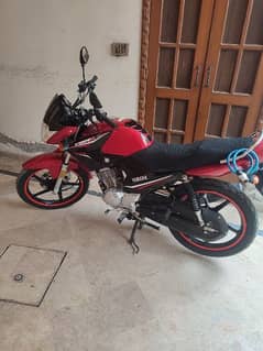 Red Colour Yamaha Bike