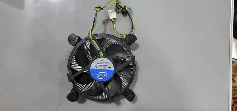 I3 9100 with CPU cooler 4