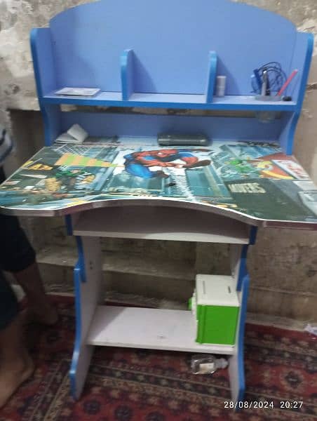 kids study table 0